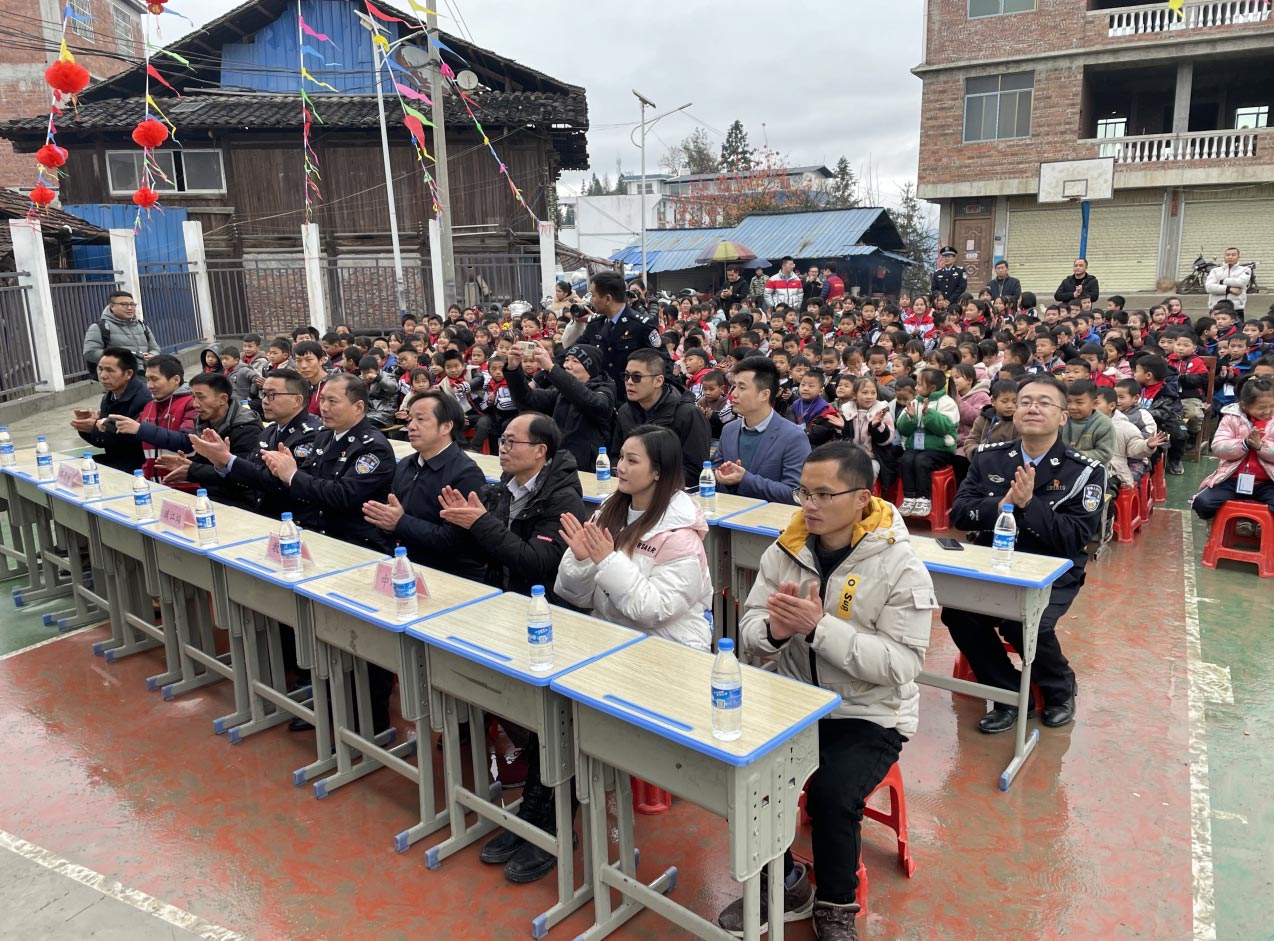 “少年強則國強” 盛視科技為廣西三江岑牙小學捐資助建